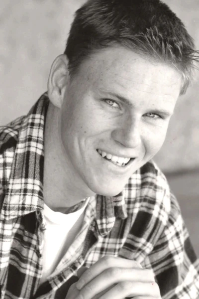 TK_actor-headshot-vintage_003