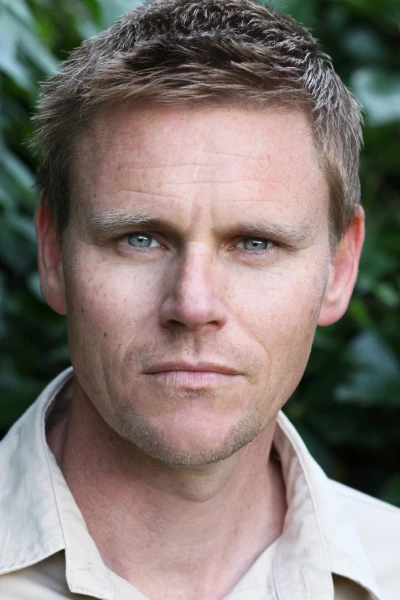 TK_actor-headshot-vintage_010