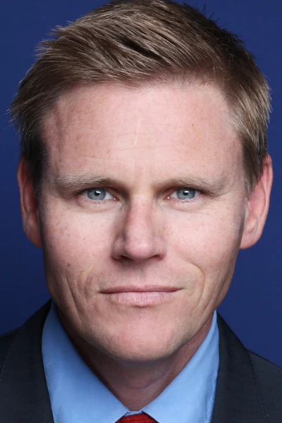 TK_actor-headshot-vintage_012